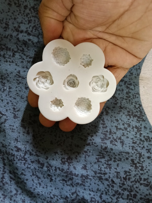 7 Flower Mould (mini) CM354