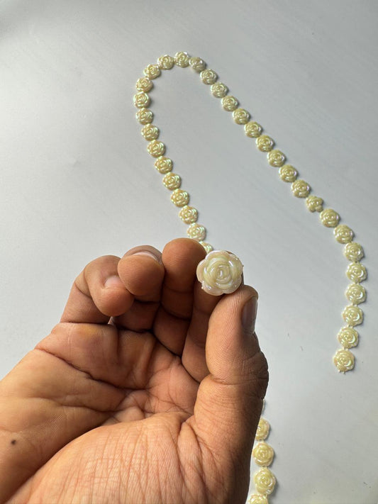 Rose Charm 20 Pieces DM13