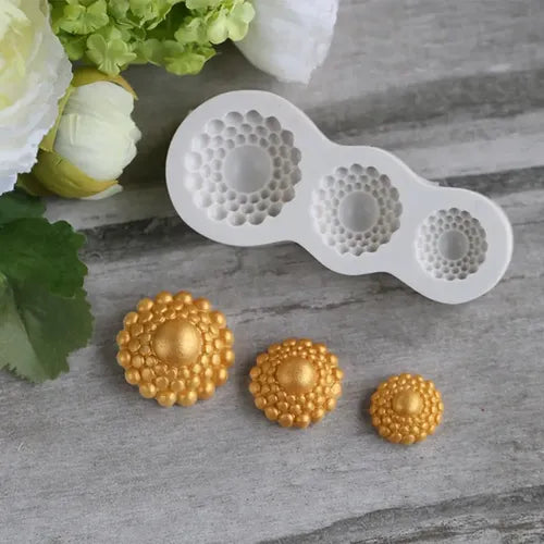 3 Cavity Marigold Mould CM661