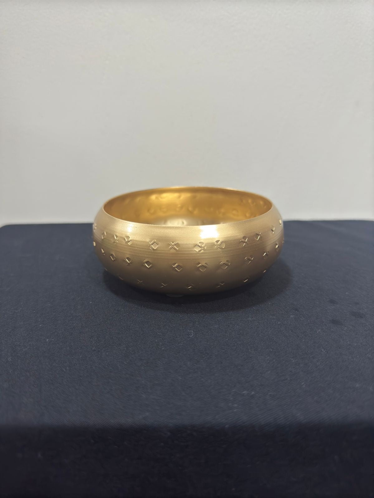 Hammered Metal Urli - WP92