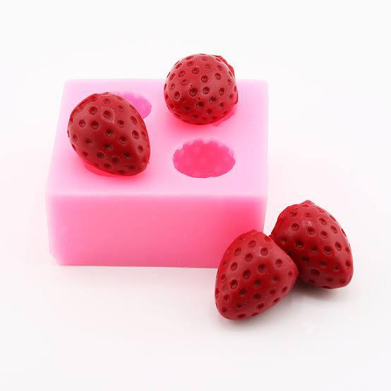 Strawberry Mould CM128