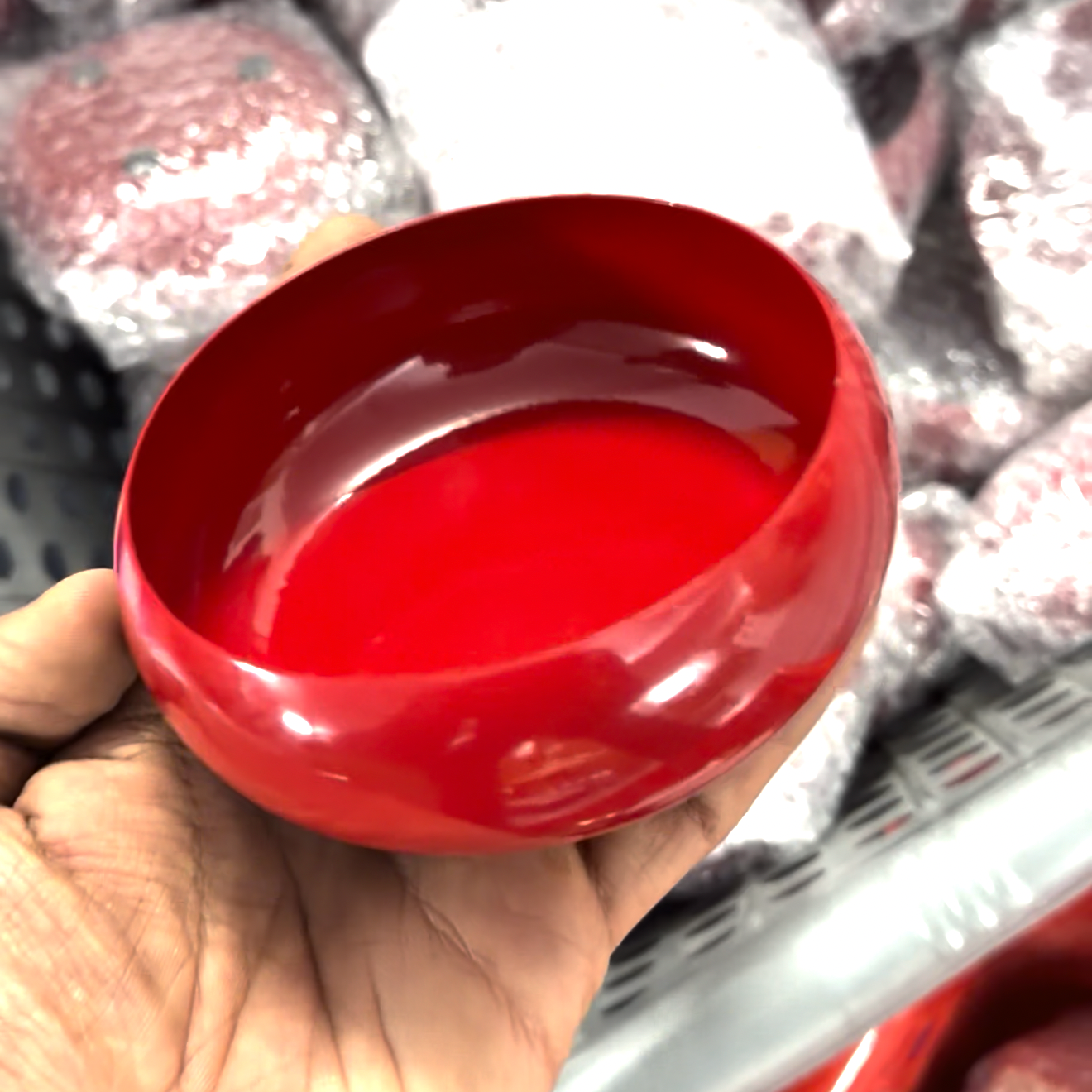 Red Bowl Metal Urli - UD04