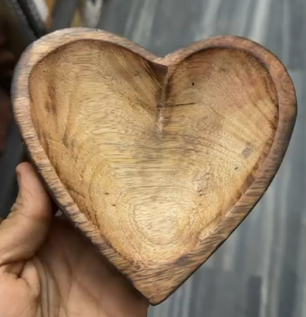 Wooden Heart Bowl WP84